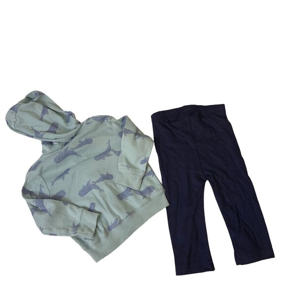 Carters Hooded sweet shirt long sleeve light blue with dark blue whales 3-6 mont - Picture 2 of 5